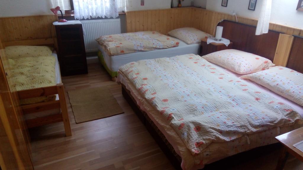 Hotel U Tri Kocek Jablonné v Podještědí Zewnętrze zdjęcie