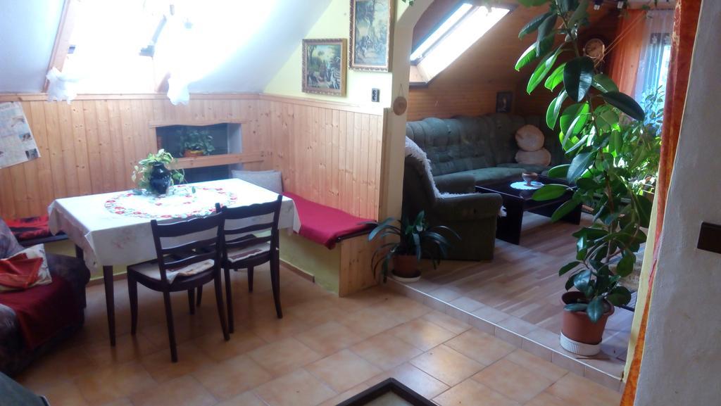 Hotel U Tri Kocek Jablonné v Podještědí Zewnętrze zdjęcie