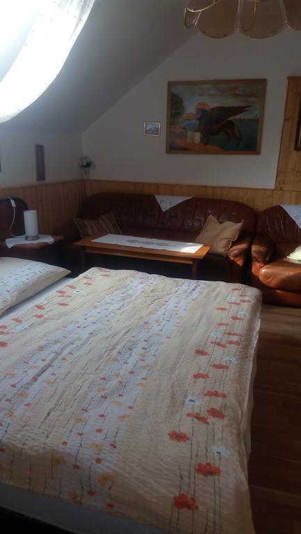 Hotel U Tri Kocek Jablonné v Podještědí Zewnętrze zdjęcie