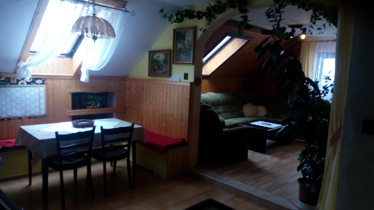 Hotel U Tri Kocek Jablonné v Podještědí Zewnętrze zdjęcie